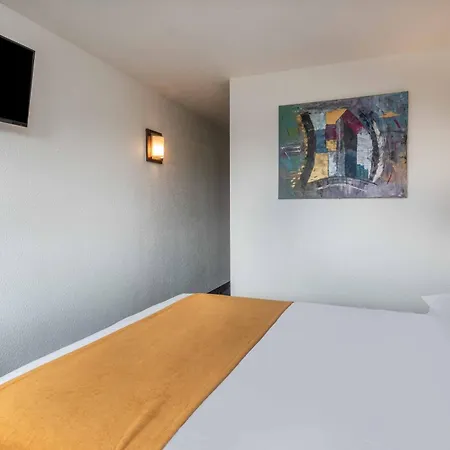 מלון The Originals City, Ariane, Sud Labege 3*